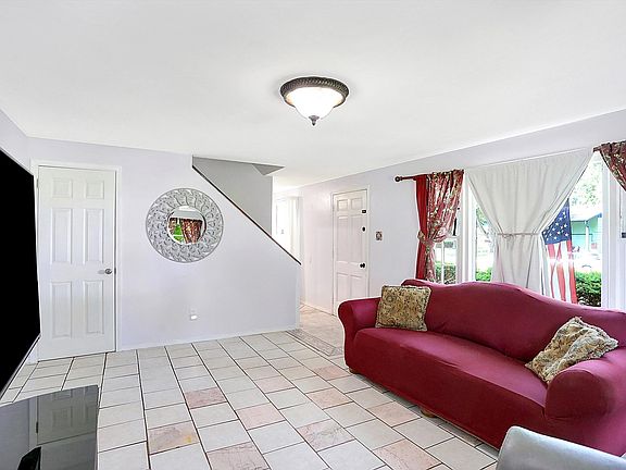 4th image of 1803 Bluewater Ct