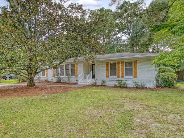 1375 W Lenevar Dr, Charleston, SC 29407