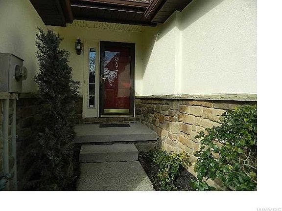 2nd image of 15 Pinegrove Park