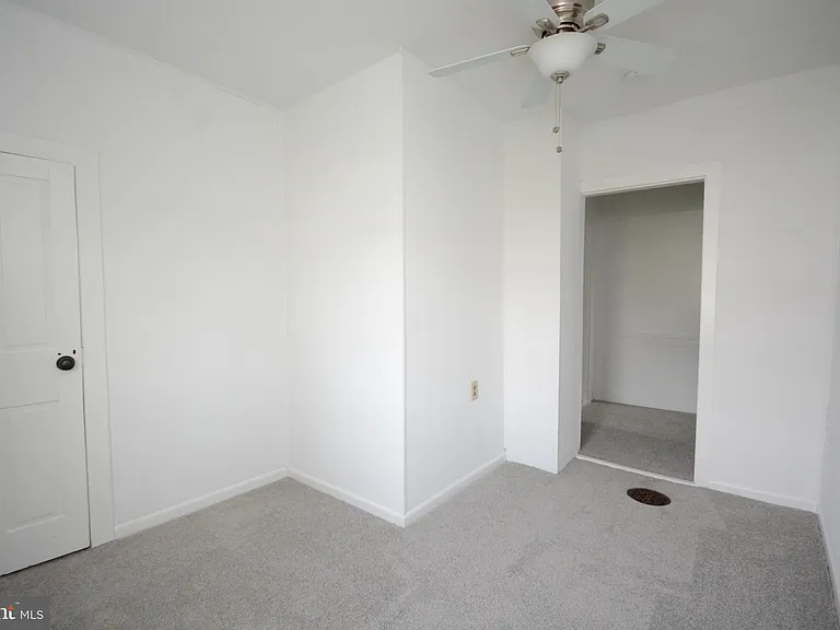 12108 Auburn Rd — Photo 19