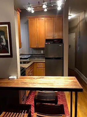 Rented by Fay Kong, LREB | media 26