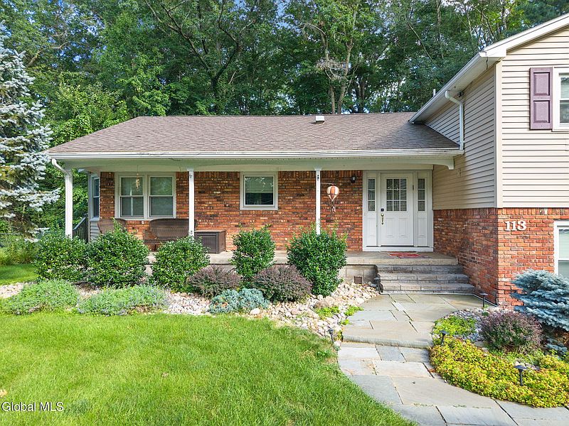 3rd image of 113 Mohawk Drive