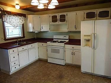 3rd image of 2632 Norma Dr
