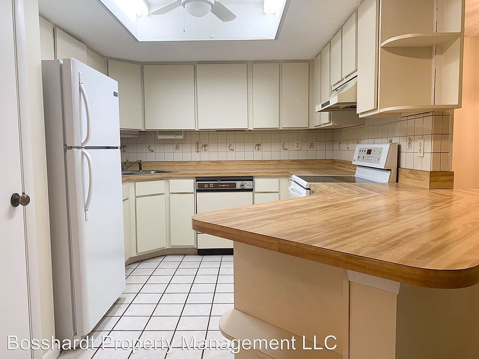1st image of 505B Fairways Ln