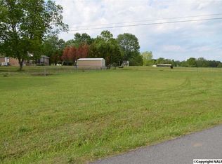 Newport Rd, Arab, AL 35016