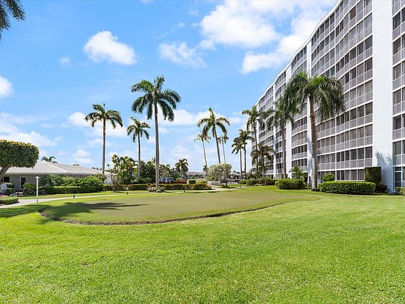 2nd image of 3224 S Ocean Boulevard #212b