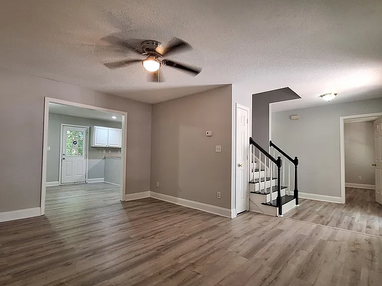 2811 Sparger Rd — Photo 9