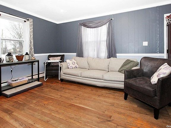 4th image of 2413 Cambridge St