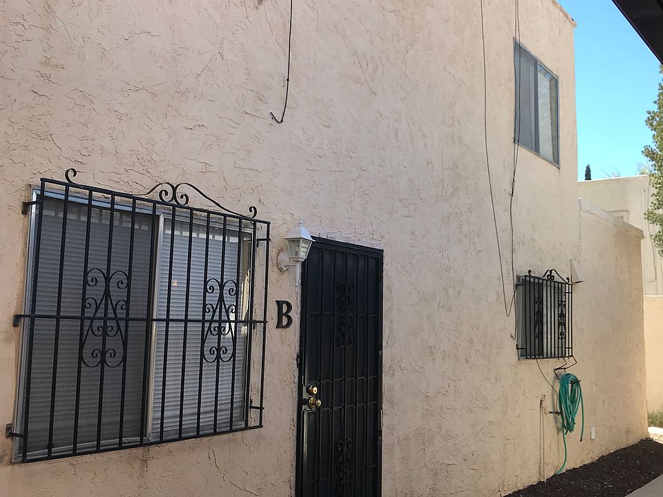 Front of House B
