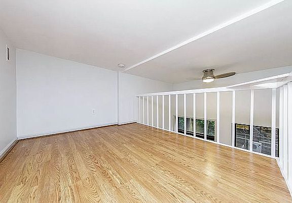 4th image of 322 W 14th St APT 2D