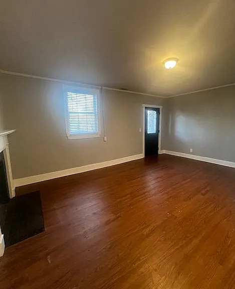 208 Crestfield Rd — Photo 4