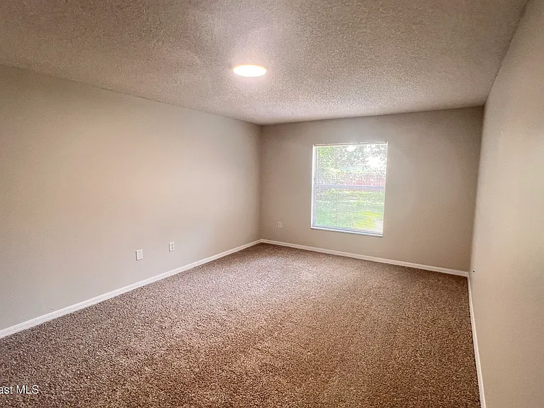 170 Nadell Ave NW — Photo 9
