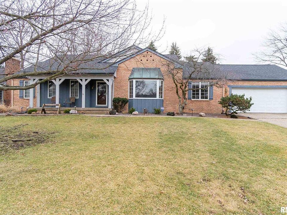 1st image of 102 E Morningside Dr
