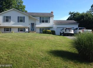 20 S View Dr, Huntingtown, MD 20639