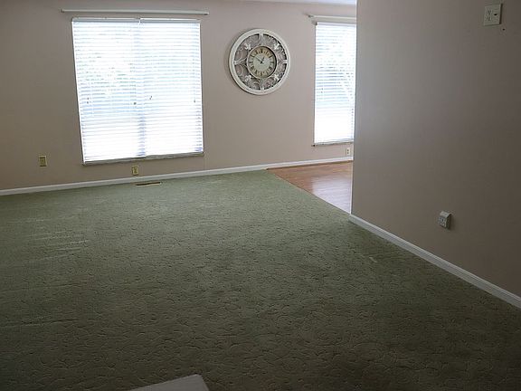 5th image of 3603 Sutton Pl