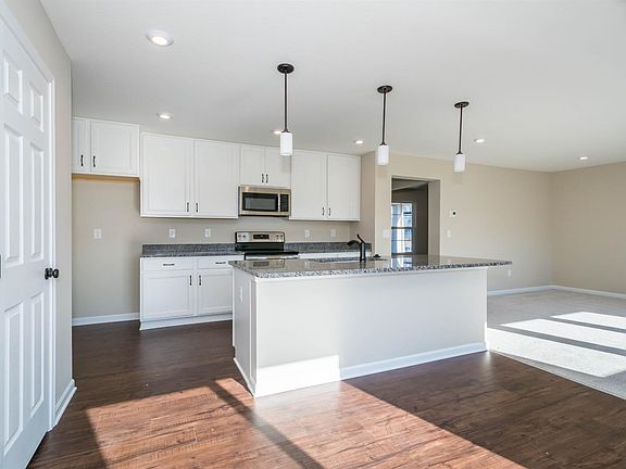 3rd image of 7027 Berringer Ct