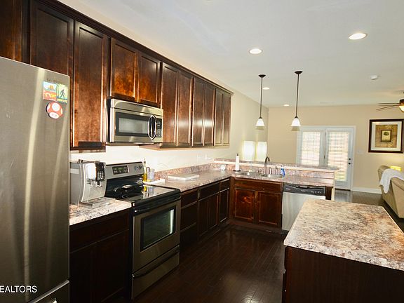 4th image of 2719 Silent Springs Ln