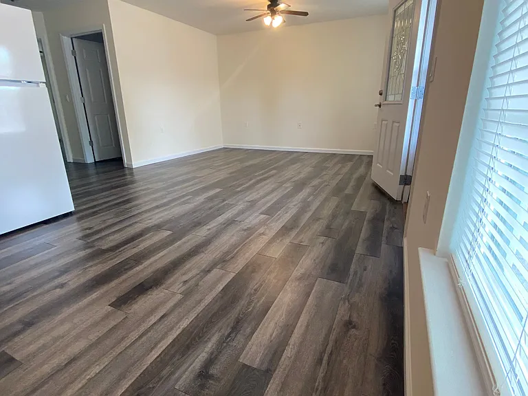 Applewood Apartments — Photo 6