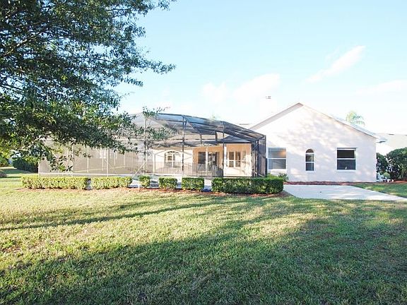 2nd image of 14420 Stamford Cir
