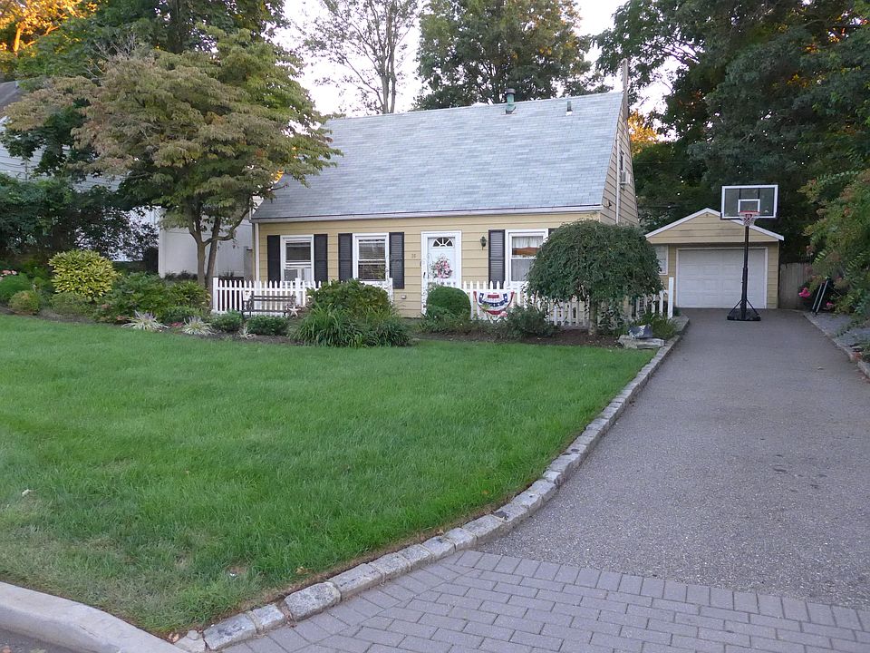 1st image of 36 11th St