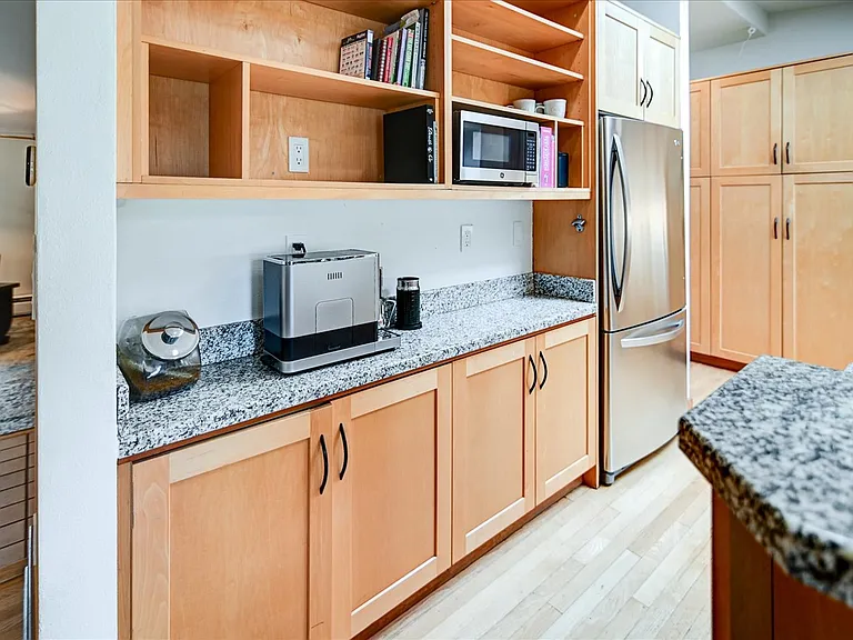 4746 Lafayette Dr — Photo 35