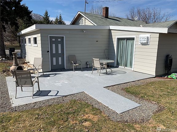 5th image of 605 Juniper St