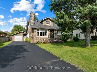 2753 Saint Paul Ave, Niagara Falls, ON L2J2L3