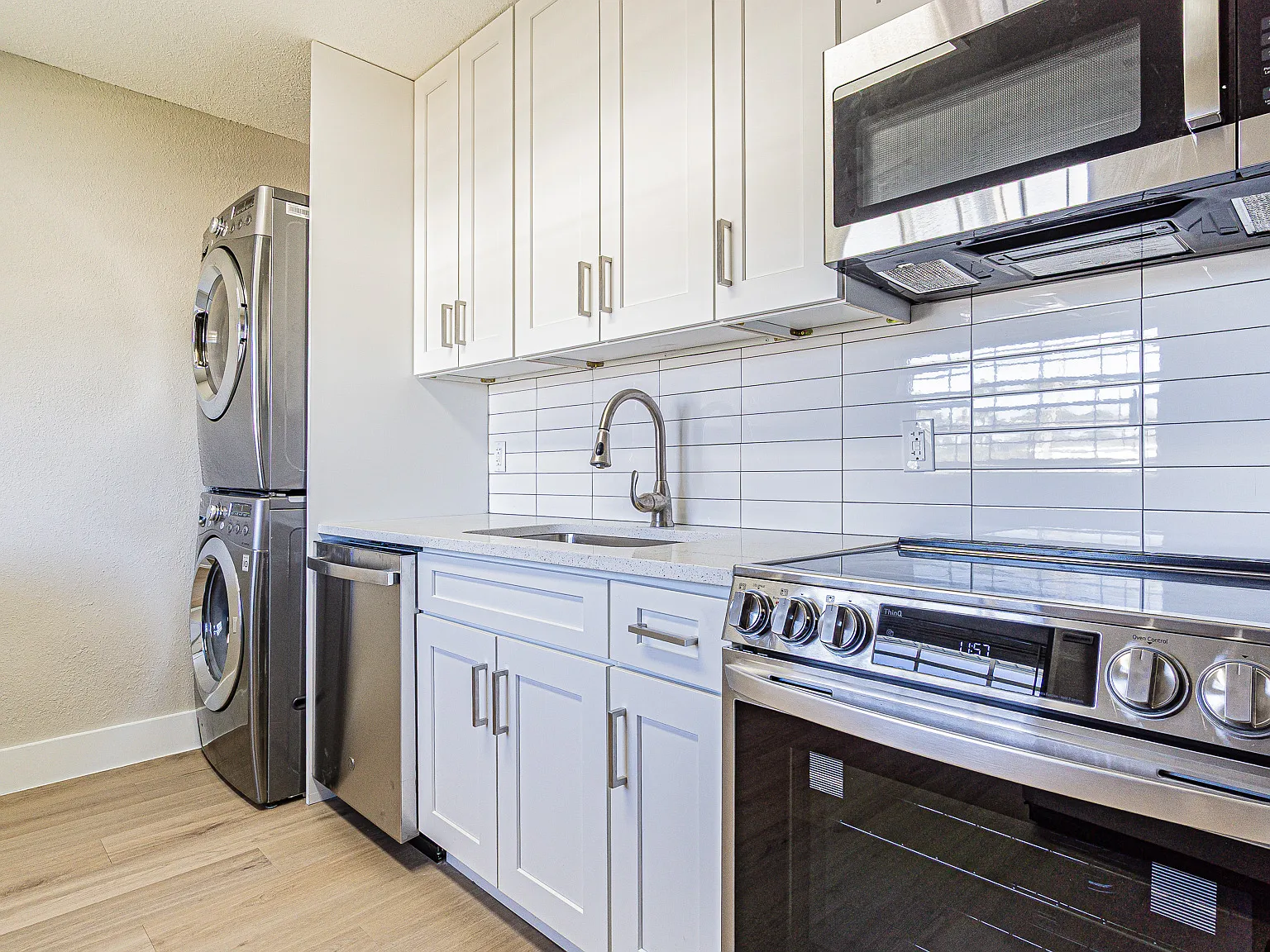 Greenbriar Apartments — Photo 3