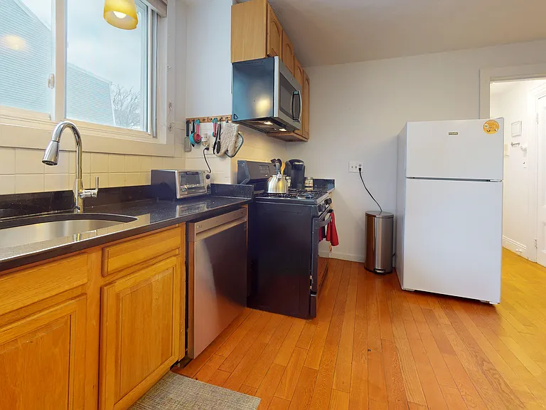 282 Washington St #2 — Photo 13