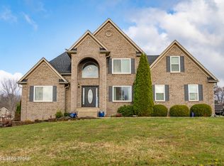 172 Leath Ct, Shepherdsville, KY 40165
