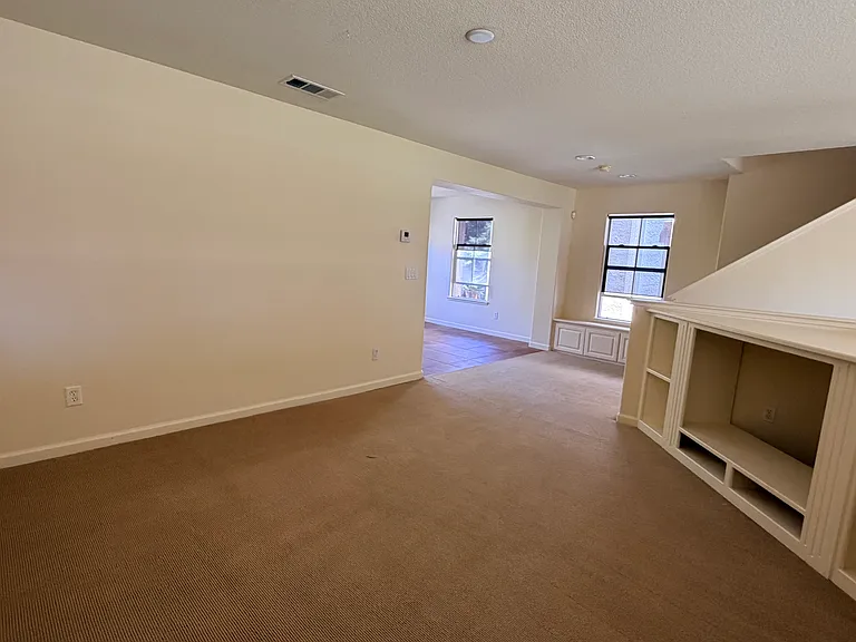 217 Santa Barbara St — Photo 22