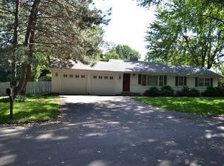 2441 Marcy Ln, Minnetonka, MN 55305