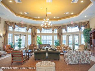 420 Sophee Ln, Lakewood, NJ