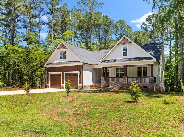 121 Quarterhorse Dr, Youngsville, NC 27549