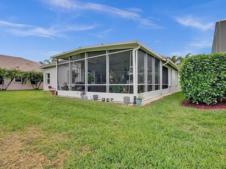 304 NW Bayside Ct — Photo 68