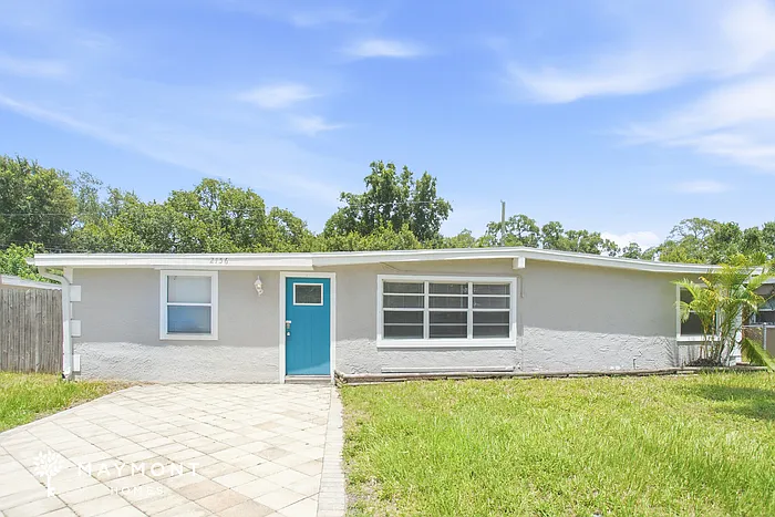 2156 Alemanda Dr
