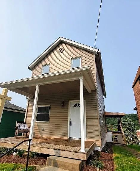 117 1st Ave photo 1