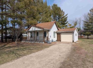 607 2nd St SW, Cresco, IA 52136