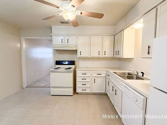 3rd image of 5306 38th St APT C