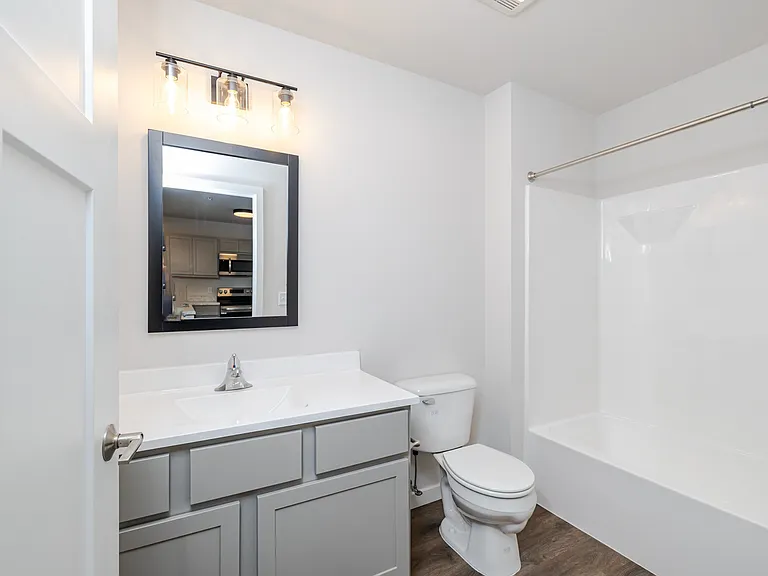 899 Chapel Dr — Photo 17