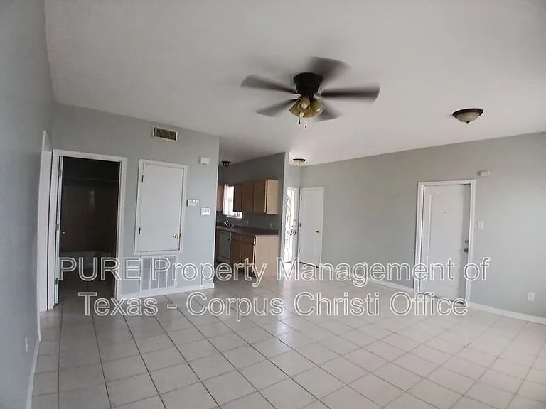 14006 Fortuna Bay Dr #A — Photo 9