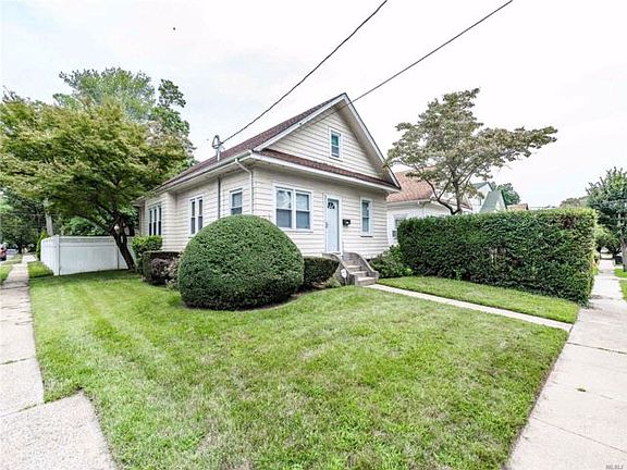 2nd image of 130 Evans Ave