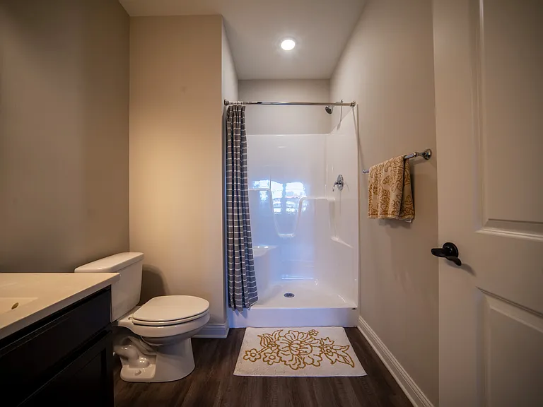 Plum Ridge Apartments — Photo 19