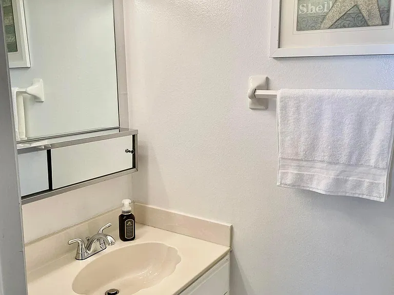 8803 Bay Pointe Dr #203 — Photo 13