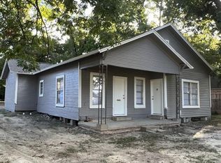 301 W College St, Athens, TX 75751