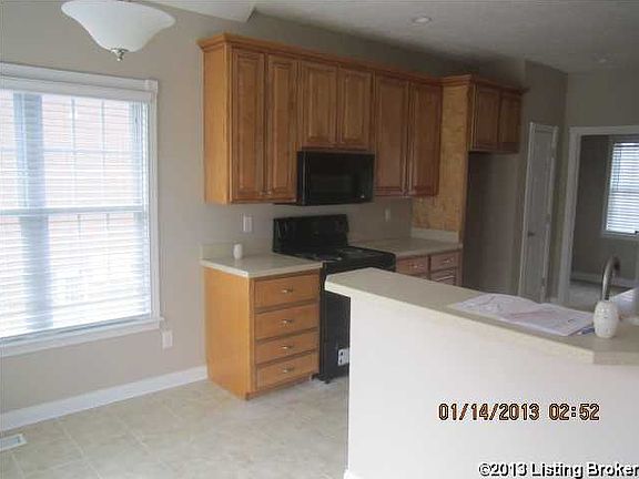 3rd image of 1005 Trenton Ct