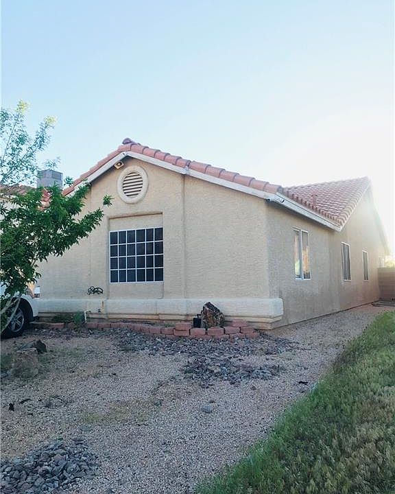 1st image of 2641 Grand Basin Dr