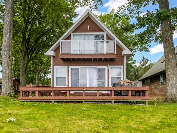 3974 W Houghton Lake Dr, Houghton Lake, MI 48629