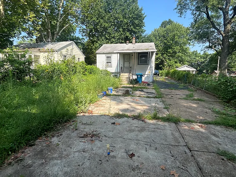 5460 Janet Ave — Photo 9