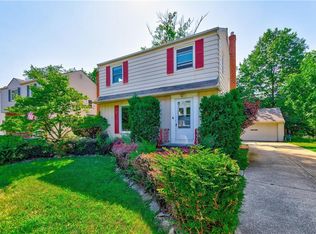 24301 Yosemite Dr, Euclid, OH 44117